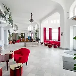 Villages Clubs Du Soleil - Superbagneres Hotel
