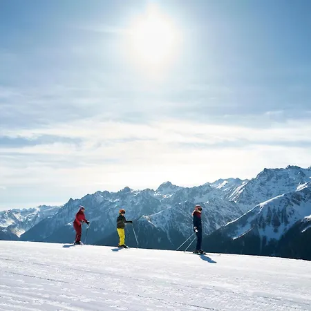 فندق Villages Clubs Du Soleil - Superbagneres