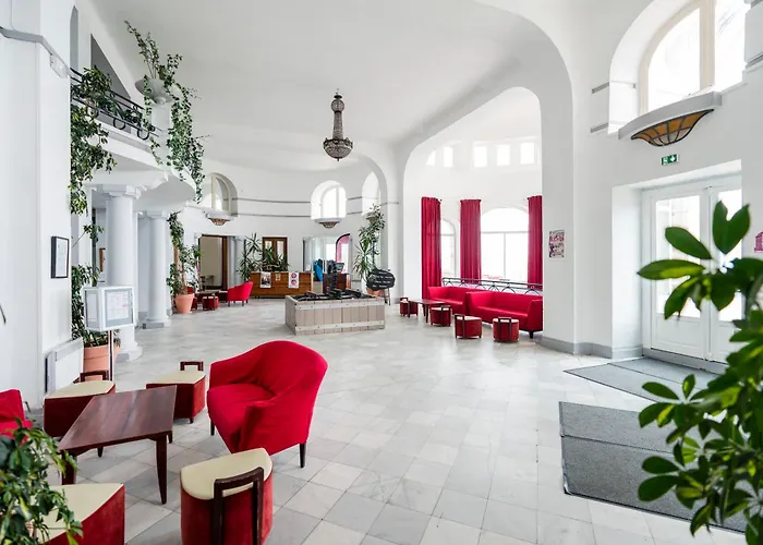 Villages Clubs Du Soleil - Superbagneres فندق