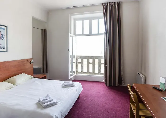 فندق Villages Clubs Du Soleil - Superbagneres 3*