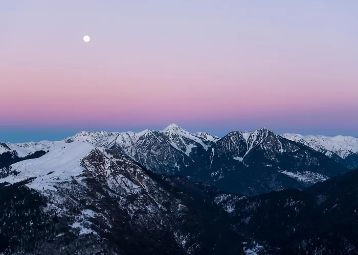 Отель Villages Clubs Du Soleil - Superbagneres 3*